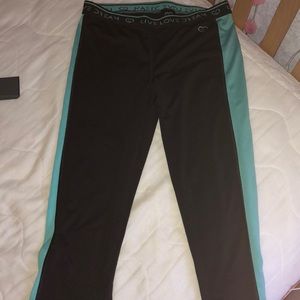 Cropped workout pants!